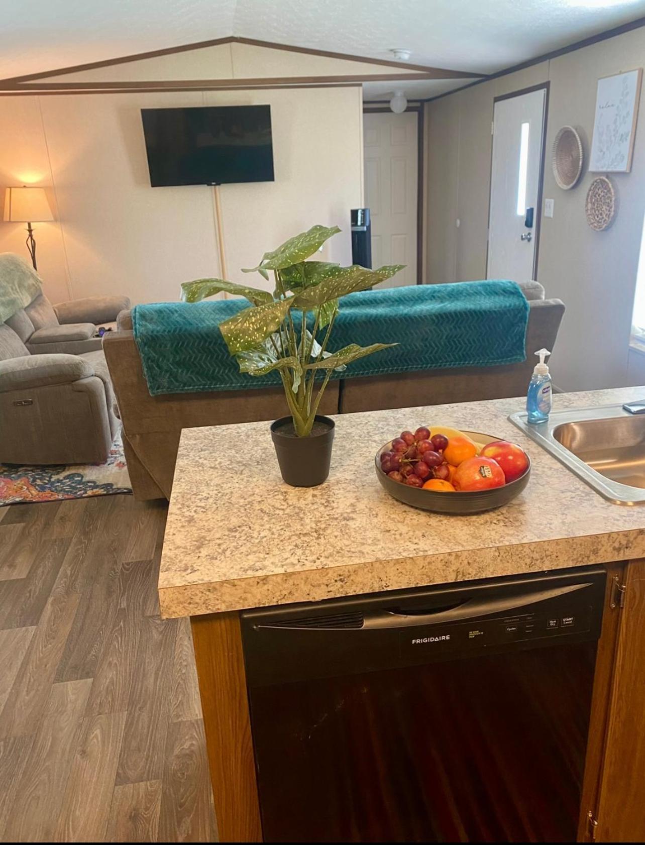 Villa Private Cozy Hideaway With Deck Escape Austin 35Mi Bastrop Esterno foto
